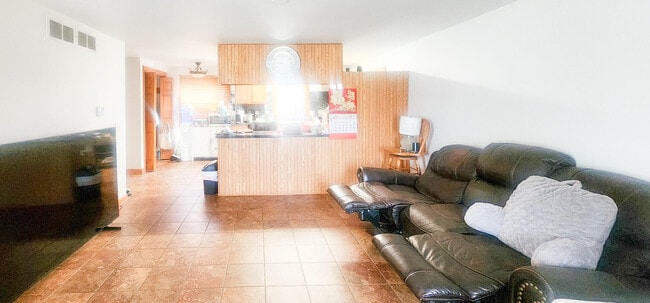 Building Photo - 6625 Washington Ave