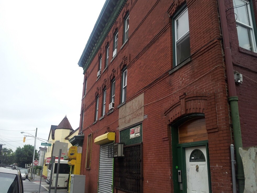 Building Photo - 193-195 Monticello Ave