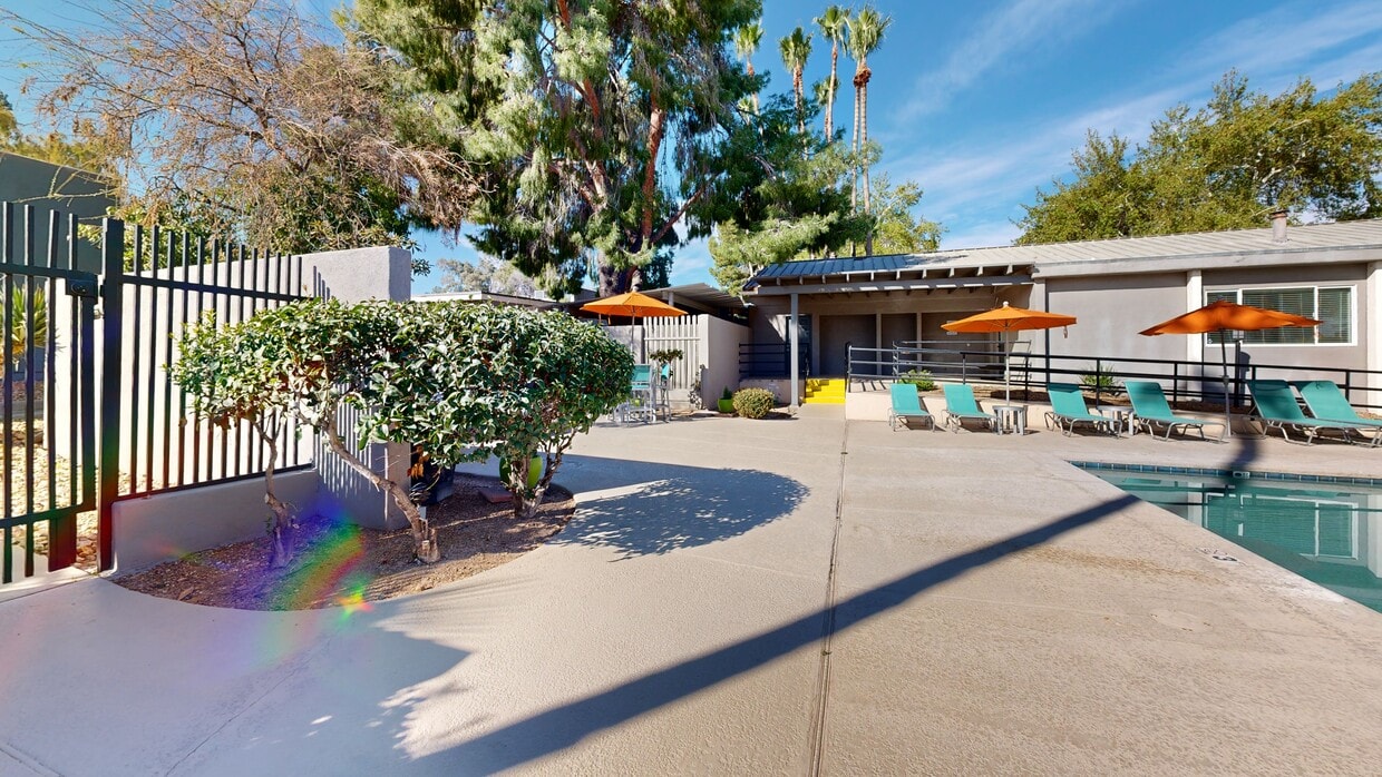 Photo - Lakeside Casitas Apartments