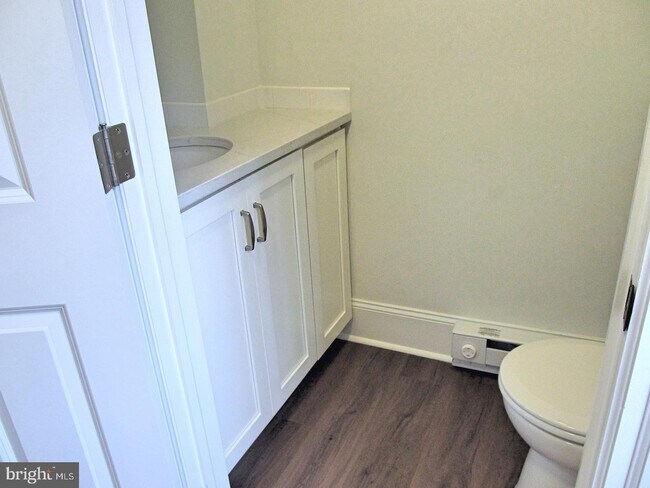 Building Photo - 131 Summit Terrace