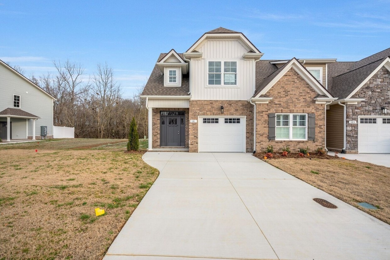Primary Photo - Beautiful NEW 3 Bed 2.5 Bath Townhome in M...