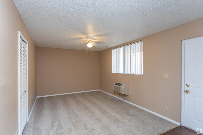 Building Photo - Sienna Place