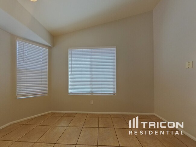 Foto del edificio - 12382 W Hopi St