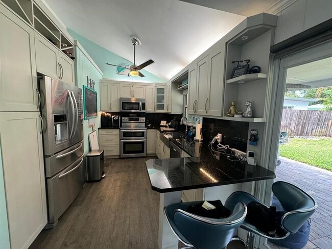 Foto del edificio - 1509 NE 35th St