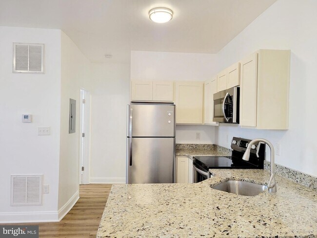 Foto del edificio - 452 N Loudoun St