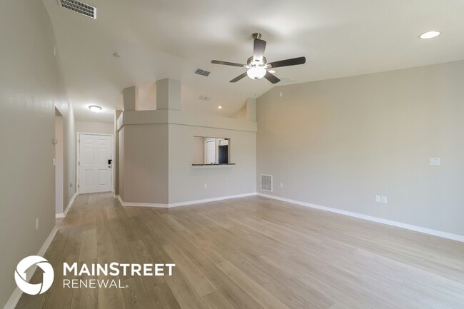 Building Photo - 1040 Condor Dr