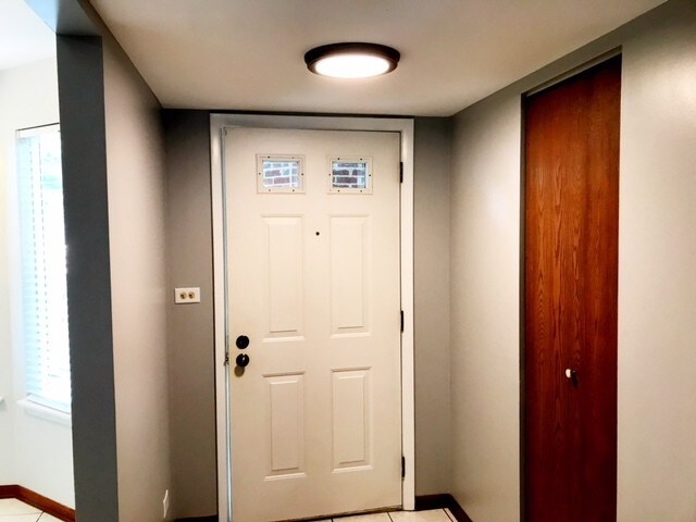Building Photo - 311 Green Knoll Ln