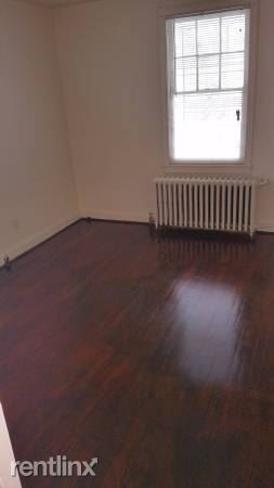 Building Photo - 2714 26th St NE