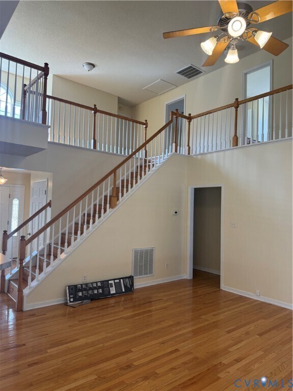 Foto del edificio - 5719 Barnwood Dr