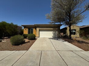 Building Photo - 8725 N Shadow Wash Way