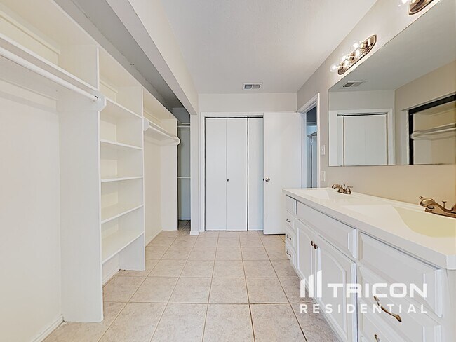 Foto del edificio - 2608 Poplar Spring Rd