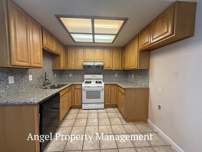 Foto del edificio - 6557 37th Ave