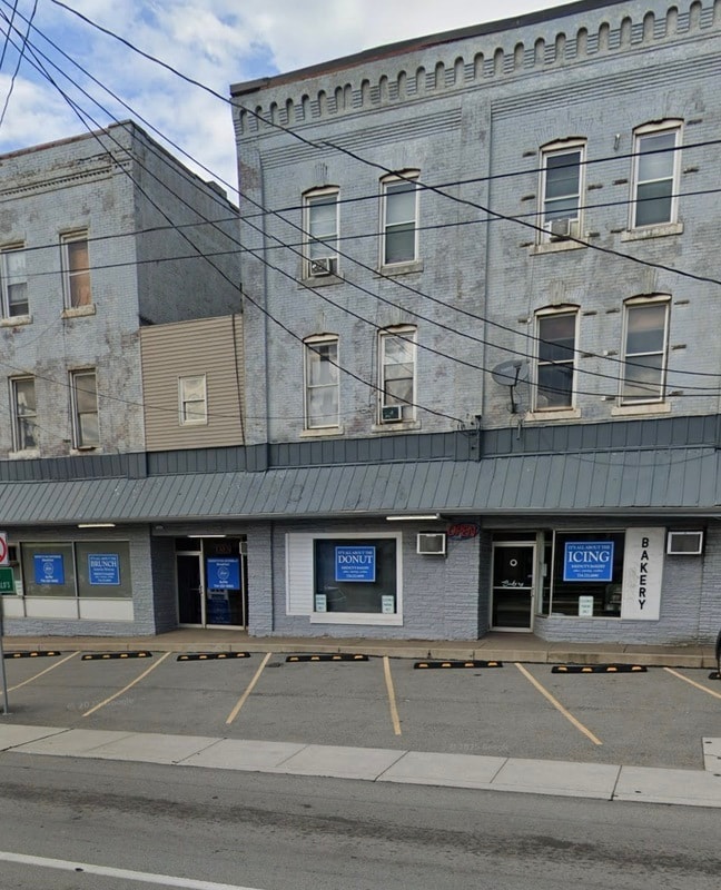 Building Photo - 984 Jefferson Ave