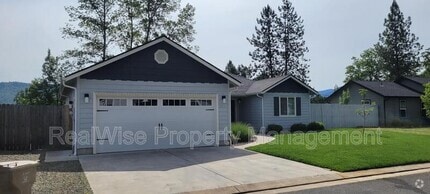 Building Photo - 1775 Daffodil Ln