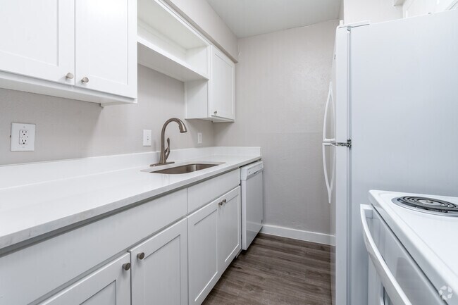 Laurel - 1HAB, 1BA - 600SF - Cocina - Gazebo Apartments (Denton, Tx)