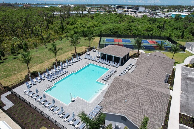 Building Photo - 8787 St Kitts Cir