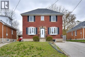 Building Photo - 40 Brunswick Ave