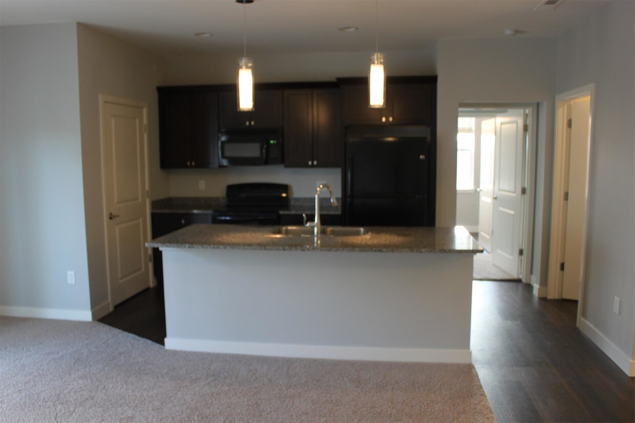 Primary Photo - 2155 Willenbrock Cir