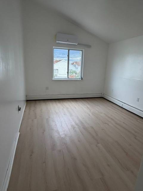 Foto del edificio - 218 Howe Ave