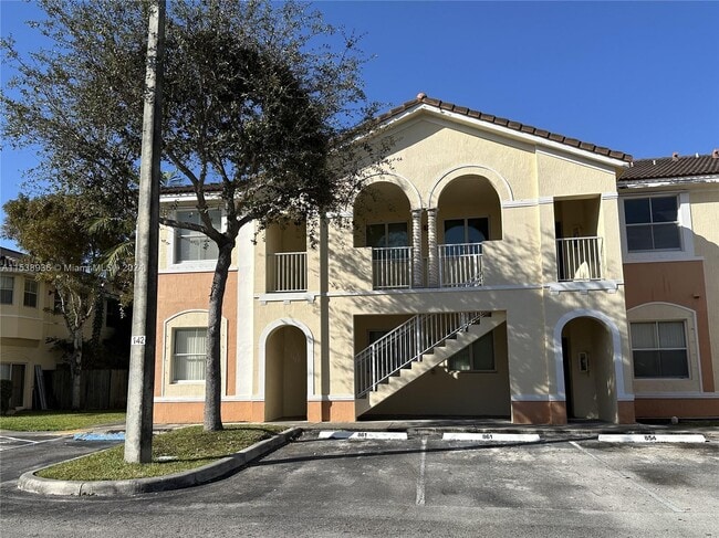 Building Photo - 1651 SE 28th Ct