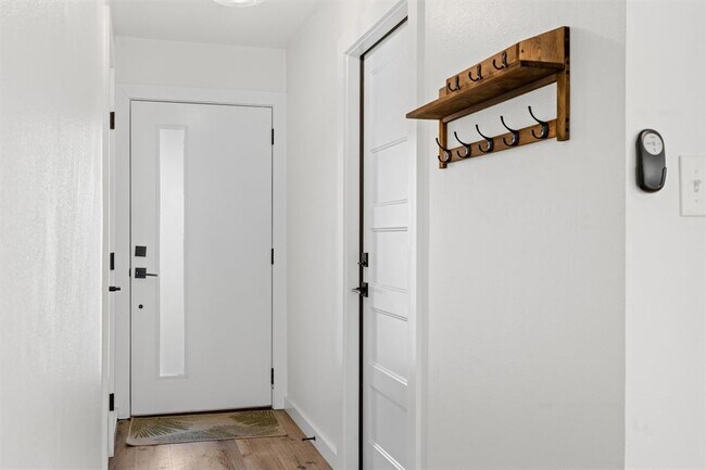 Foto del edificio - 7718 Croftwood Dr