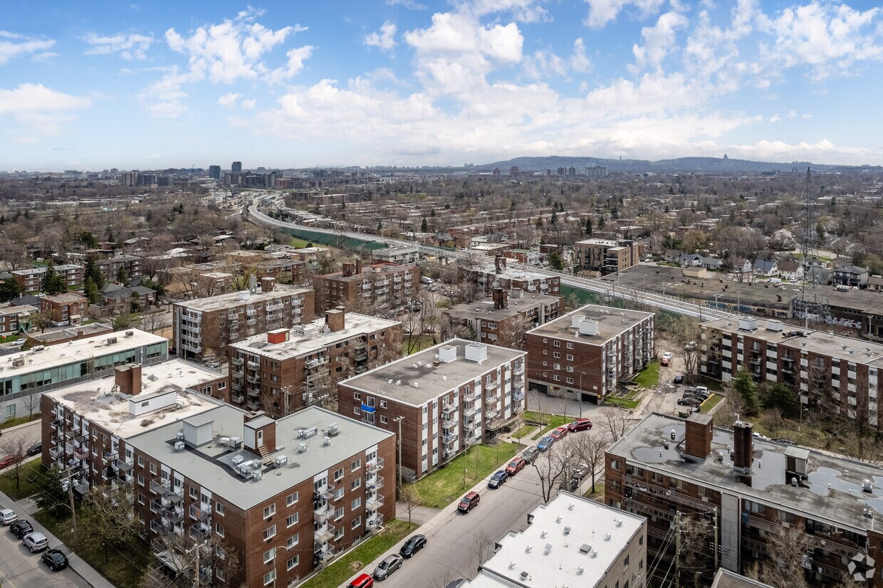 Aerial Photo - 11605 Rue Saint-Évariste
