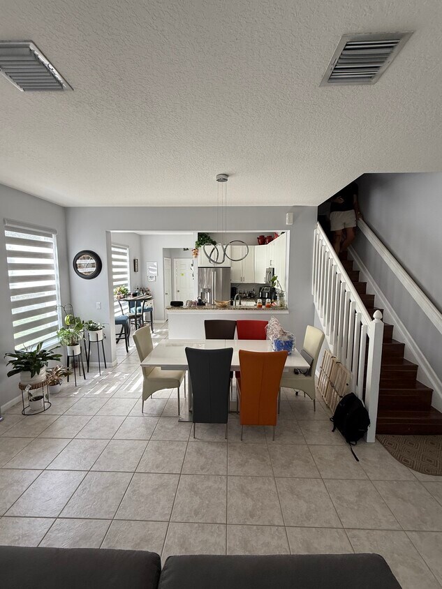 Foto principal - 1011 Woodfield Rd