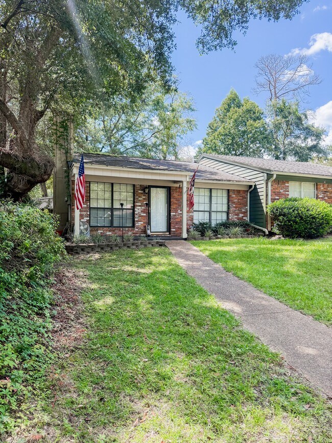 Foto del edificio - 2312 Brynmahr Dr