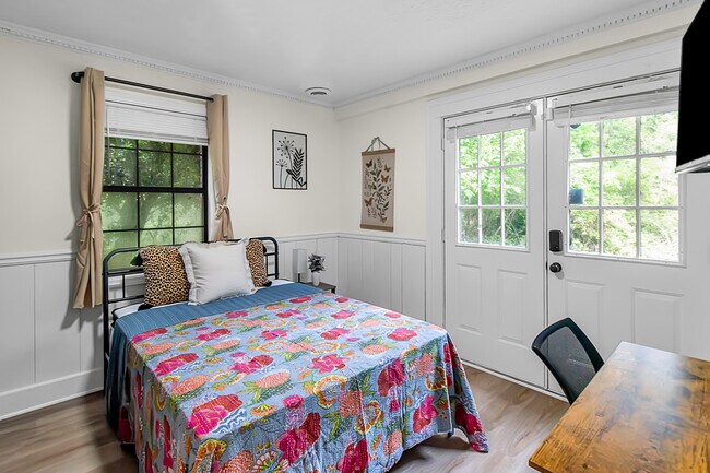 Foto del edificio - 1812 Wiggins Cir SW