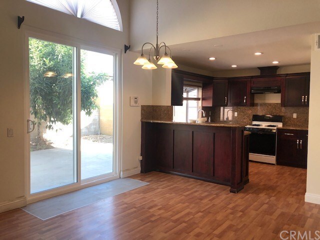 Foto del edificio - 9848 Westport Dr