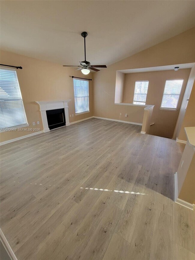 Foto del edificio - 17962 Villa Creek Dr
