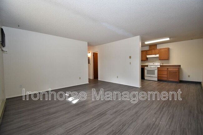 Foto del edificio - 811 W Villard St