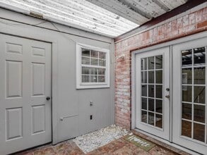 Building Photo - 1837 Witte Rd