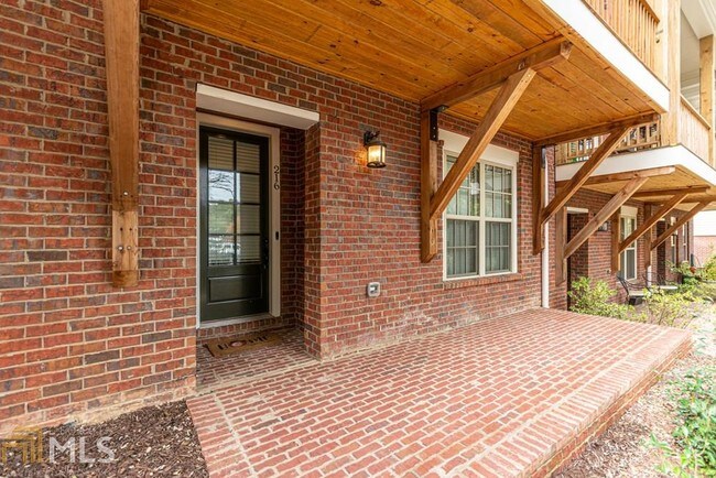 Building Photo - 216 Haverstock Ct