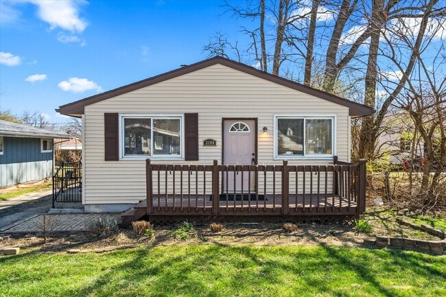 Building Photo - Mohican Ave