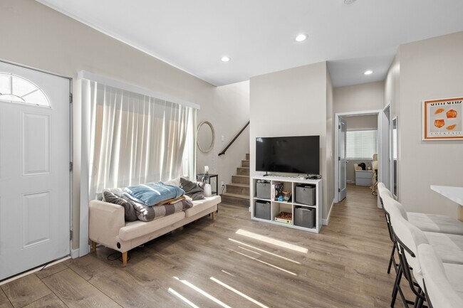 Foto del edificio - 5124 Leo St