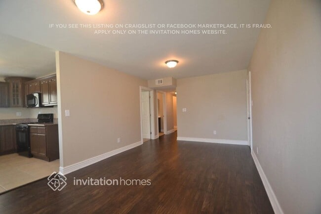 Foto del edificio - 1355 W 60th St