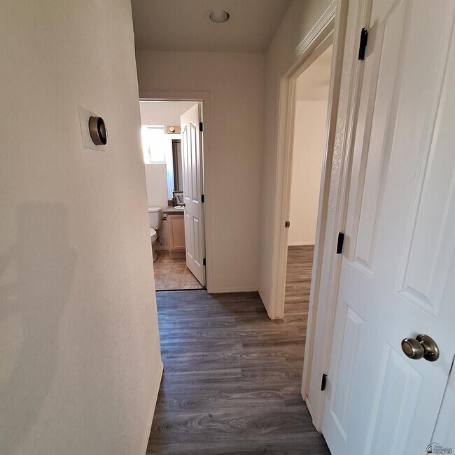 Foto del edificio - 2727 S Buffalo Ave