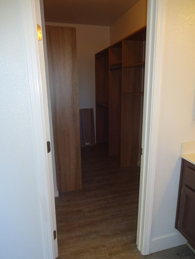 Building Photo - 5516 Butte View Ct