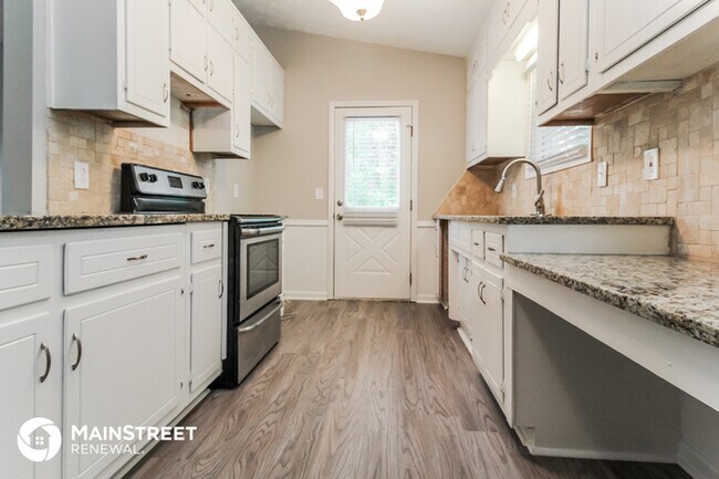 Foto del edificio - 1730 Lawrenceville-Suwanee Rd