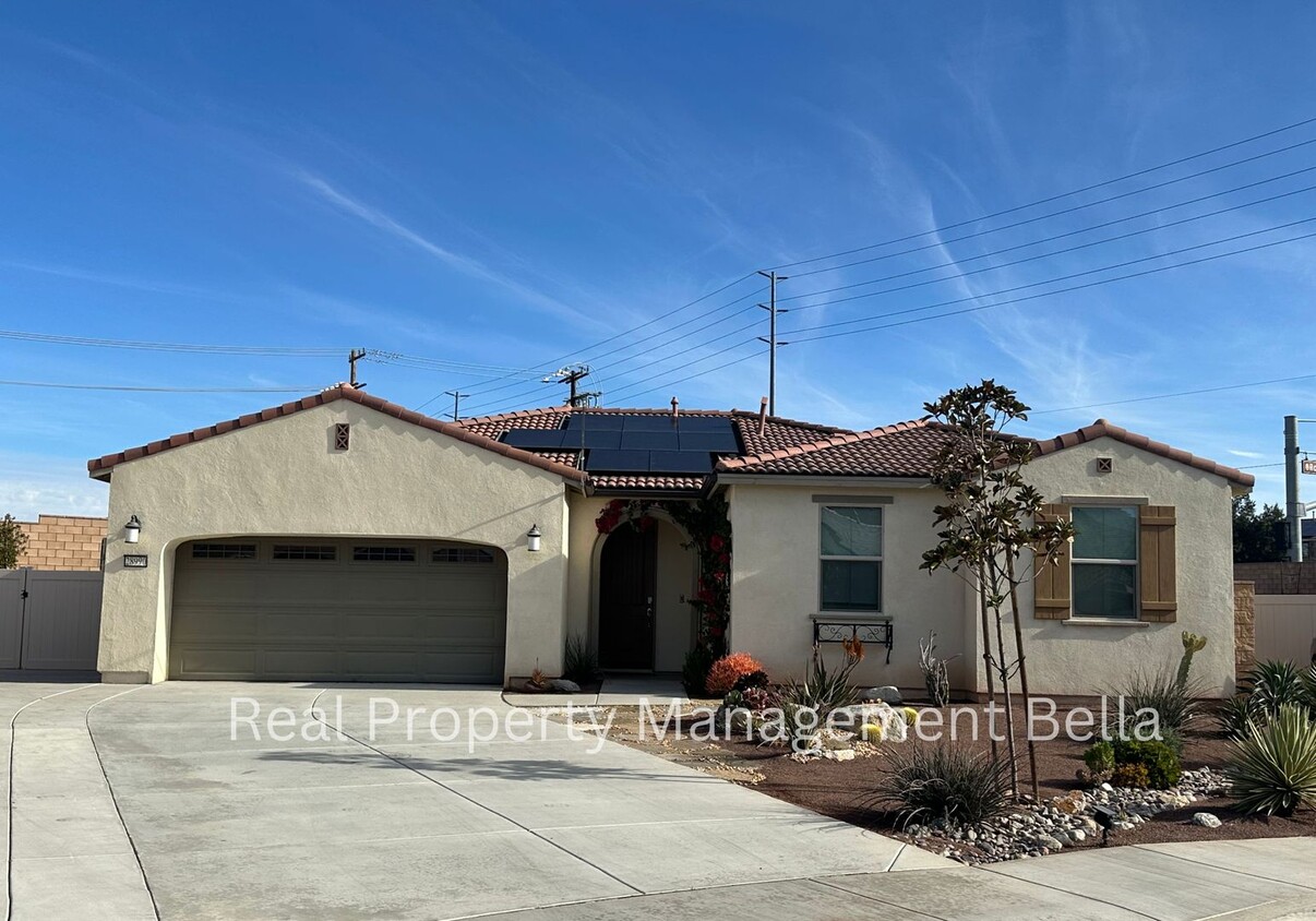 Foto principal - Stunning Single-Story Home in Menifee with...