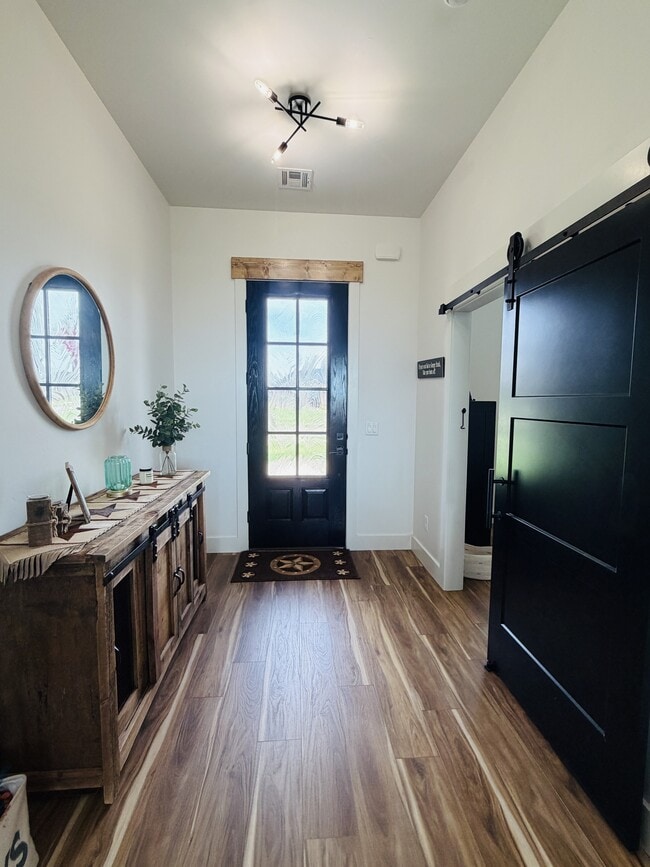 Building Photo - 4692 Adraina Wy