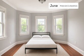 Building Photo - Room in Shared 6 bed/1.5 bath home in Somerville