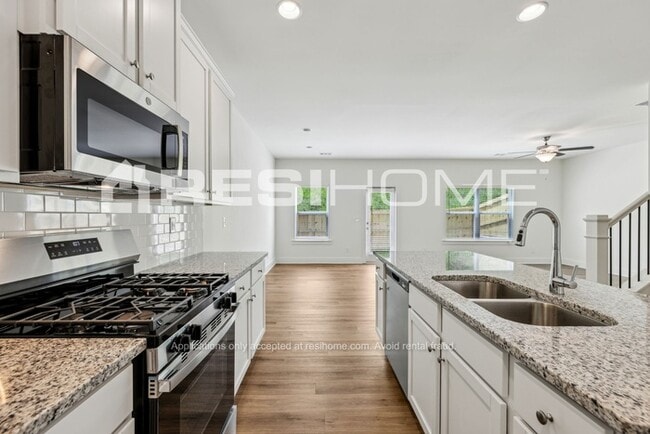 Foto del edificio - 236 Frost Ln