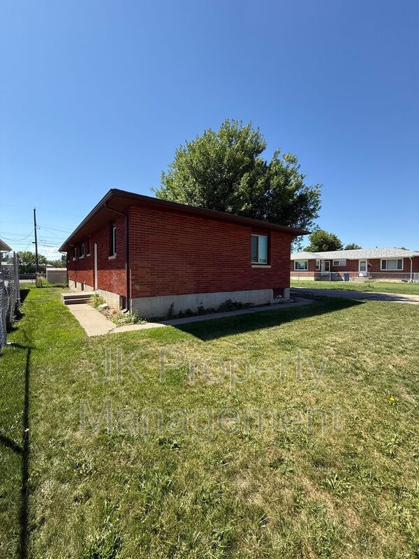 Foto del edificio - 238 21st Ave NW