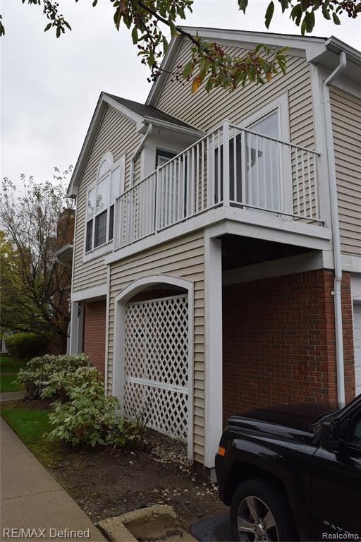 Building Photo - 5452 Pine Aires Dr