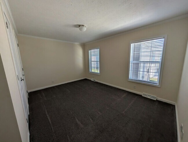 Foto del edificio - 52545 Elmcrest Ct