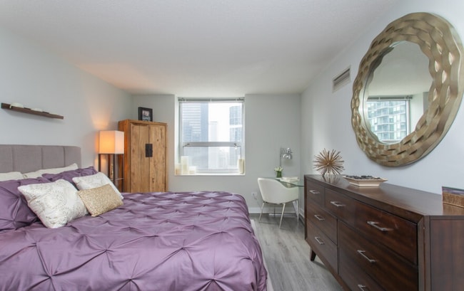 Photo - 573 N State St Apartment