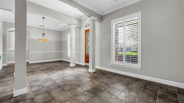 Building Photo - 2208 Barret Dr