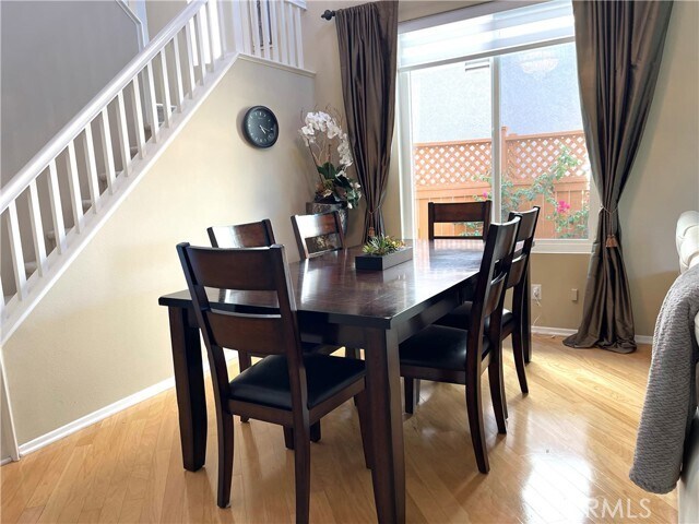 Foto del edificio - 8835 Fallbrook Way